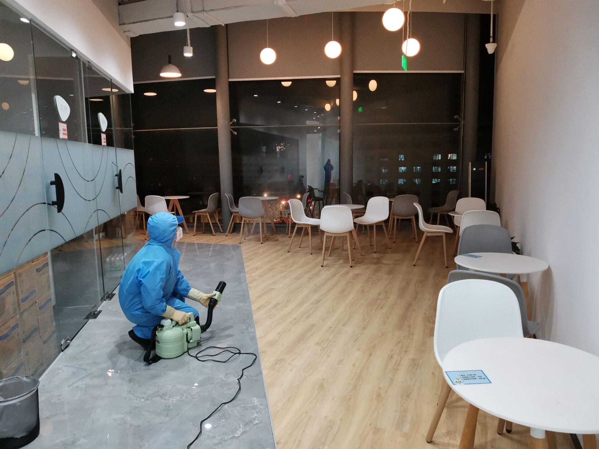 商場室內(nèi)消毒公司的價格分析師介紹家中室內(nèi)消毒的方法