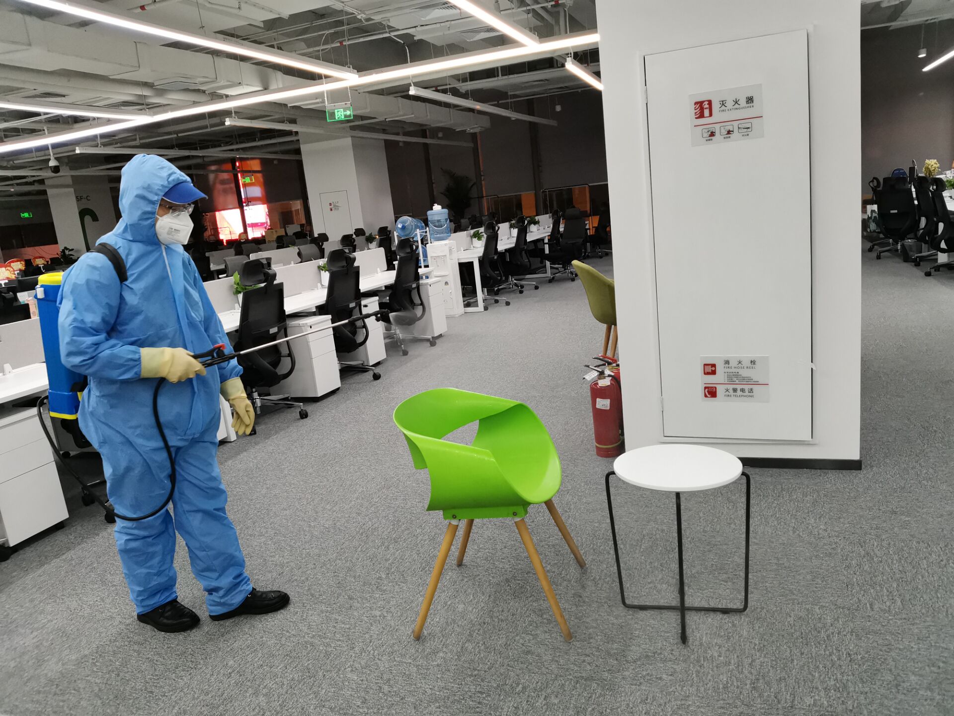 辦公室消毒公司的報價設(shè)備凈化效果不足時考慮使用更大功率電機