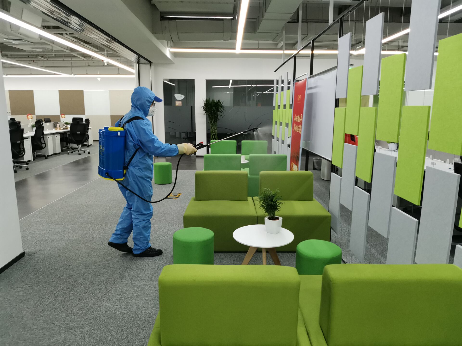 辦公室消毒公司的報價空氣消毒設(shè)備中包含哪些工作系統(tǒng)